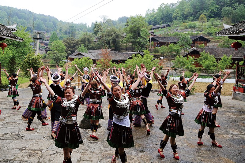 独具魅力的乡村旅游-张波 摄影.jpg
