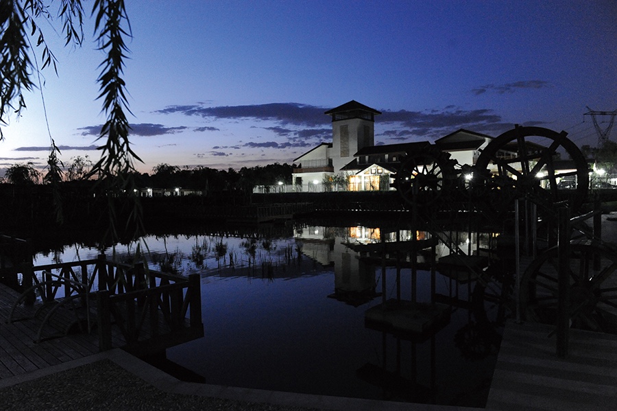 7.生态庄园--水高庄园宁静夏夜.jpg