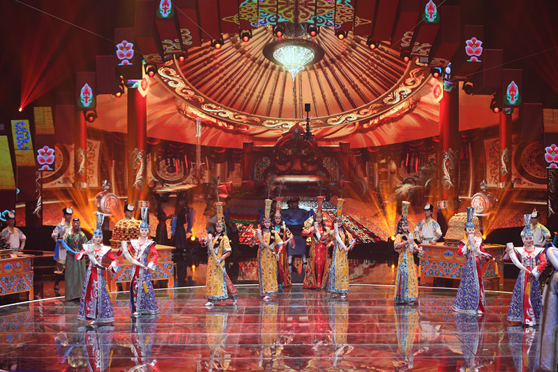 阿拉善在节目中展示了丰富的蒙古族文化_副本.jpg
