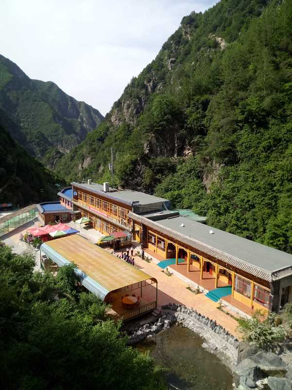 保安族风格的大墩峡景区服务中心_副本.jpg