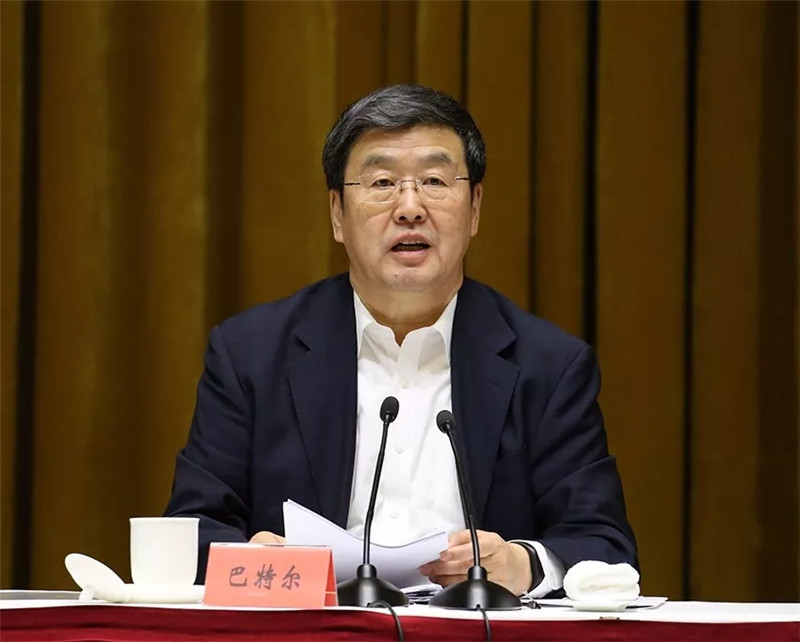 1月18日，全国民委主任会议在京召开。全国政协副主席，中央统战部副部长、国家民委主任巴特尔出席会议并讲话（民族画报记者陈涛拍摄）.webp_副本.jpg
