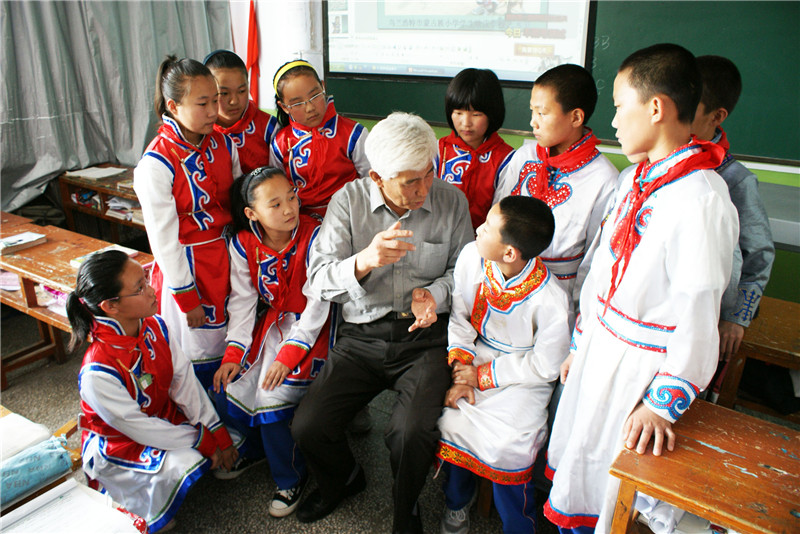 民族团结进步教育进校园.JPG