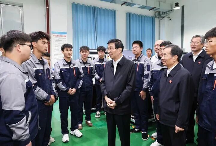 微信图片_2025-09-28_194639_928.jpg